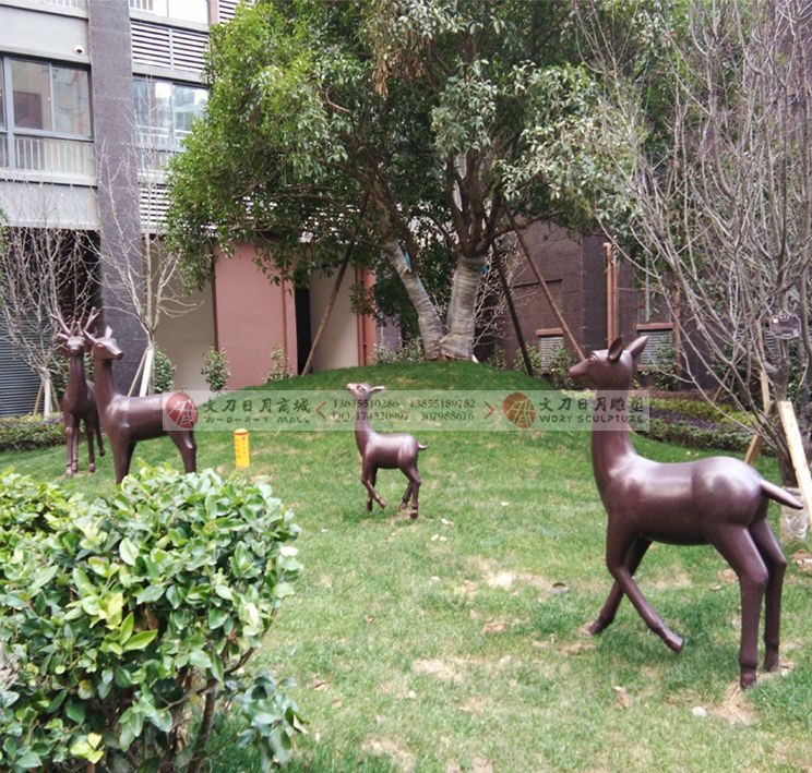 保利丰广场住宅景观鹿群雕塑  不锈钢雕塑